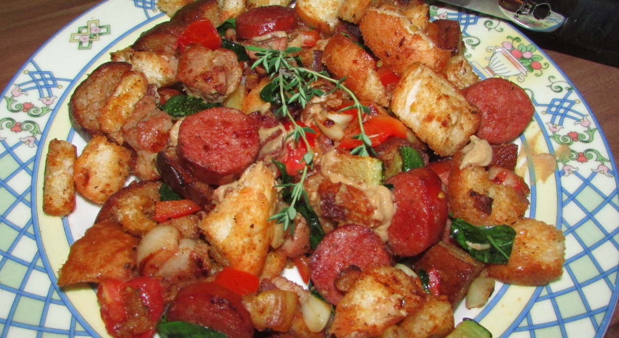 BBQ-Brotsalat mit Senf-Vinaigrette