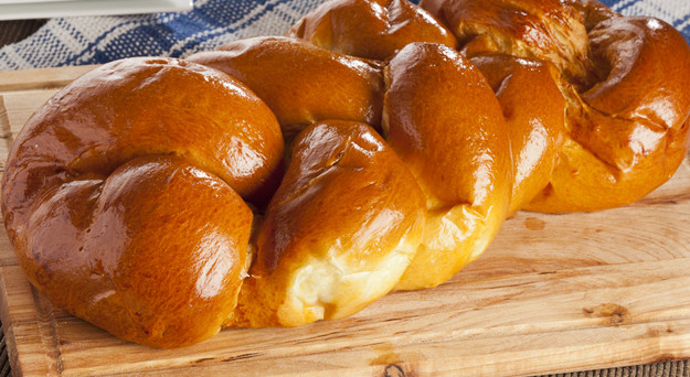 Erdäpfelzopf mit Fruchtfülle