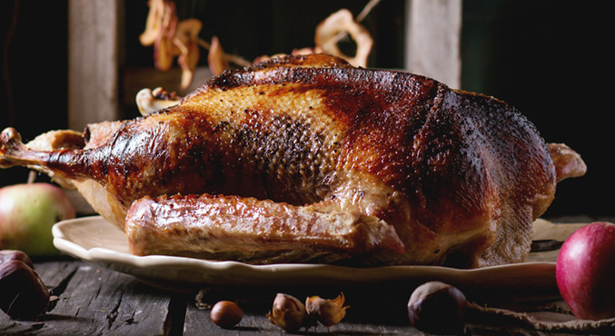 Gebratene Gans mit Maronifüllung