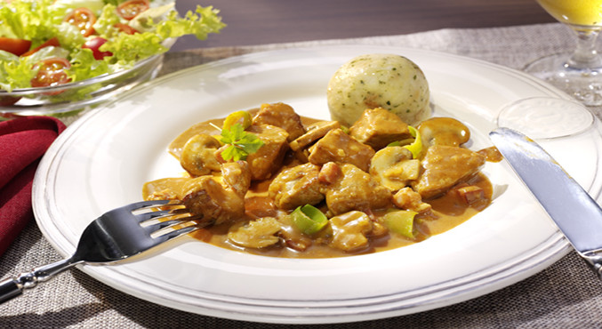 Hendl-Gulasch Jäger Art