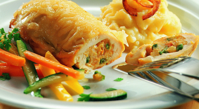 Gefüllte Hühnertaschen mit Knoblauchpüree