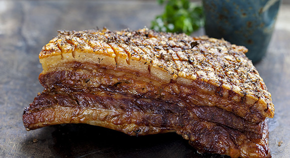 Schweinebauch mit Knusperschwarte