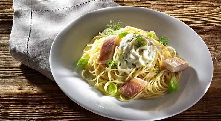 Spaghettini mit geräucherter Lachsforelle