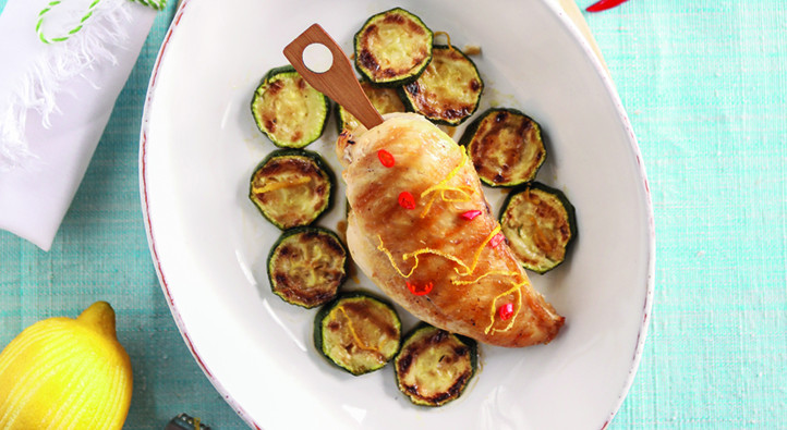 Hendl-„Lutscher“   in Zitronen-Honig-Olivenöl-Marinade an Zucchinigemüse