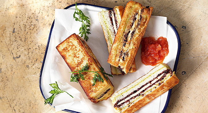 Avocado French Toast mit Tomatenchutney