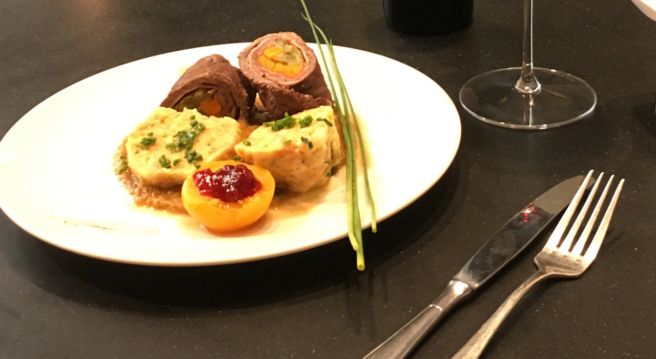 Rindsrouladen mit Semmelknödel