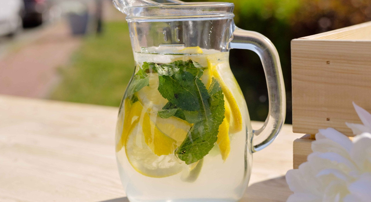 Sommerfrische Kräuterlimo