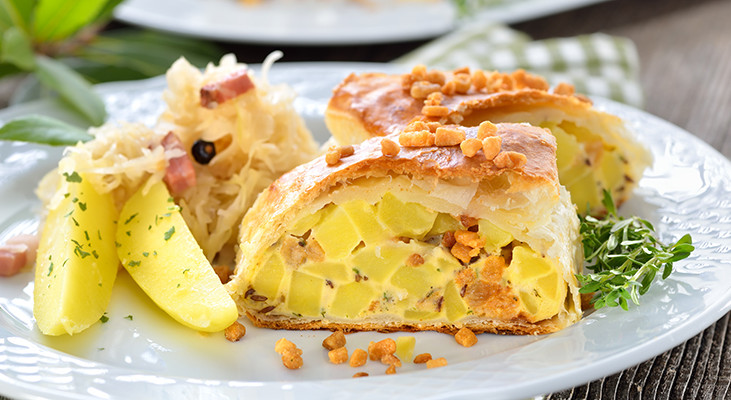 Erdäpfel-Grammel Strudel