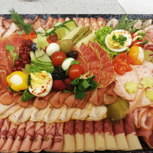 Unser Brötchen, Plattenservice etc. 