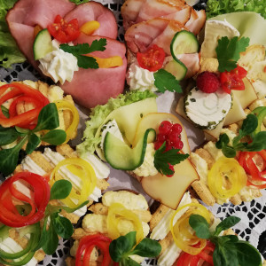 Unser Brötchen, Plattenservice etc. 